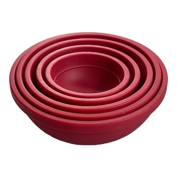 Measuring Bowls WILTON 5-pcs Red Silicone Prep Pinch Bowl Set Measuring Cups - Picture 3 of 4